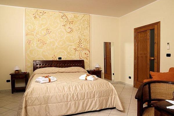 Agriturismo Il Barone Moniga del Garda Habitación foto